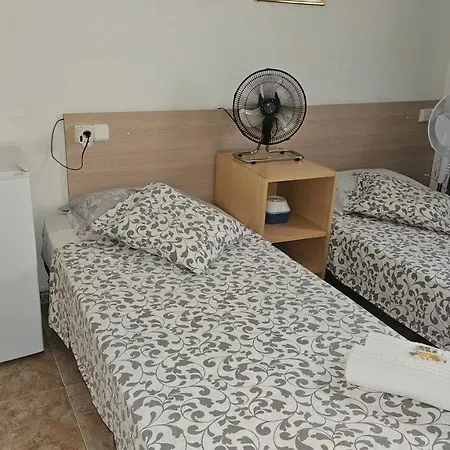 Sol Celeste בית הארחה *